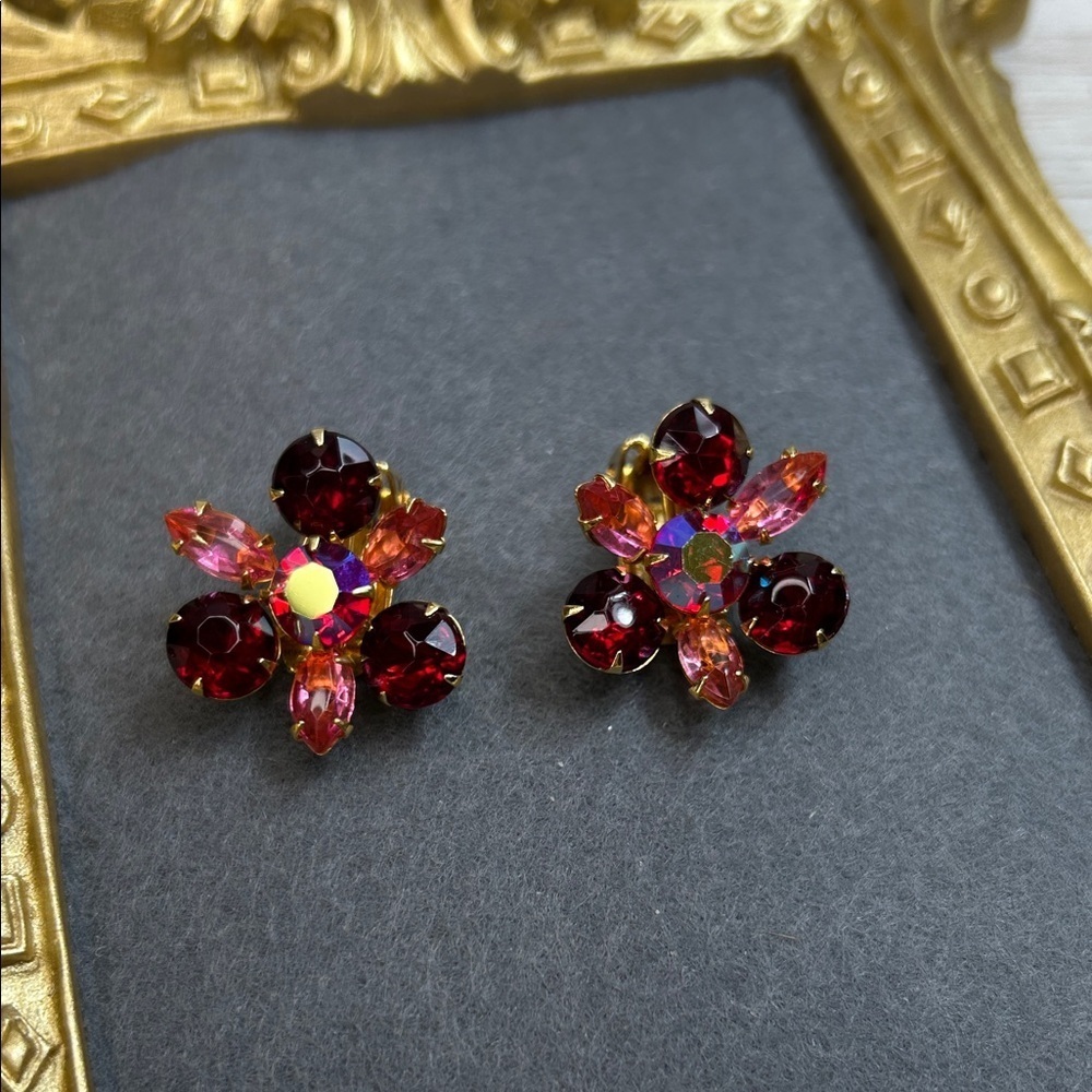 Beau Jewels Vintage Floral Crystal Clip On Earrings